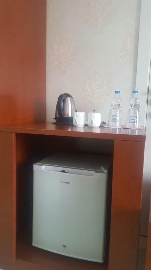 Coventina Lake Suites Dhaka Bagian luar foto