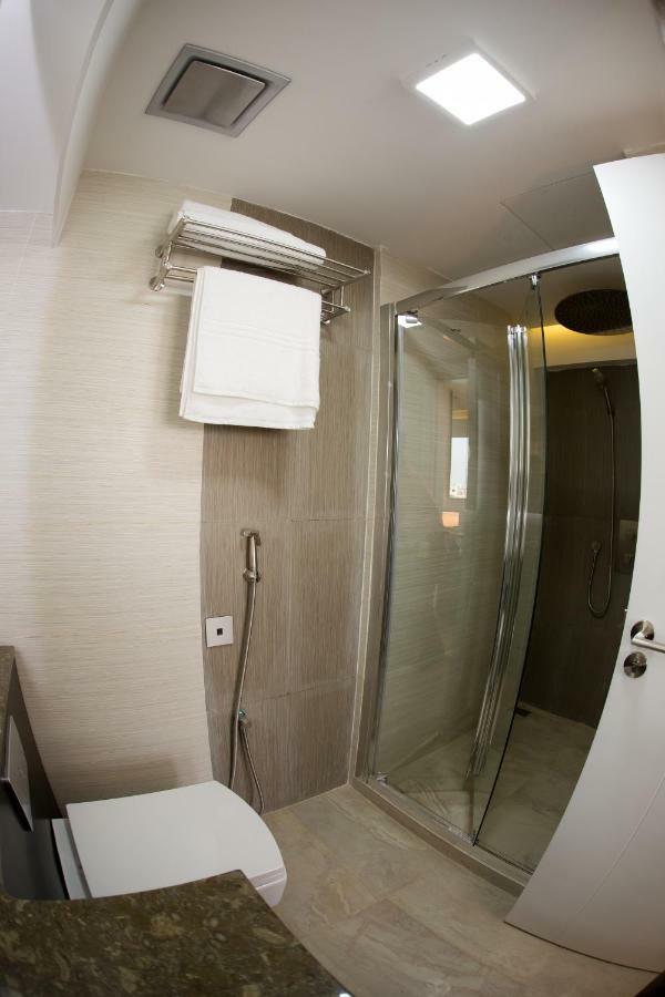Coventina Lake Suites Dhaka Bagian luar foto
